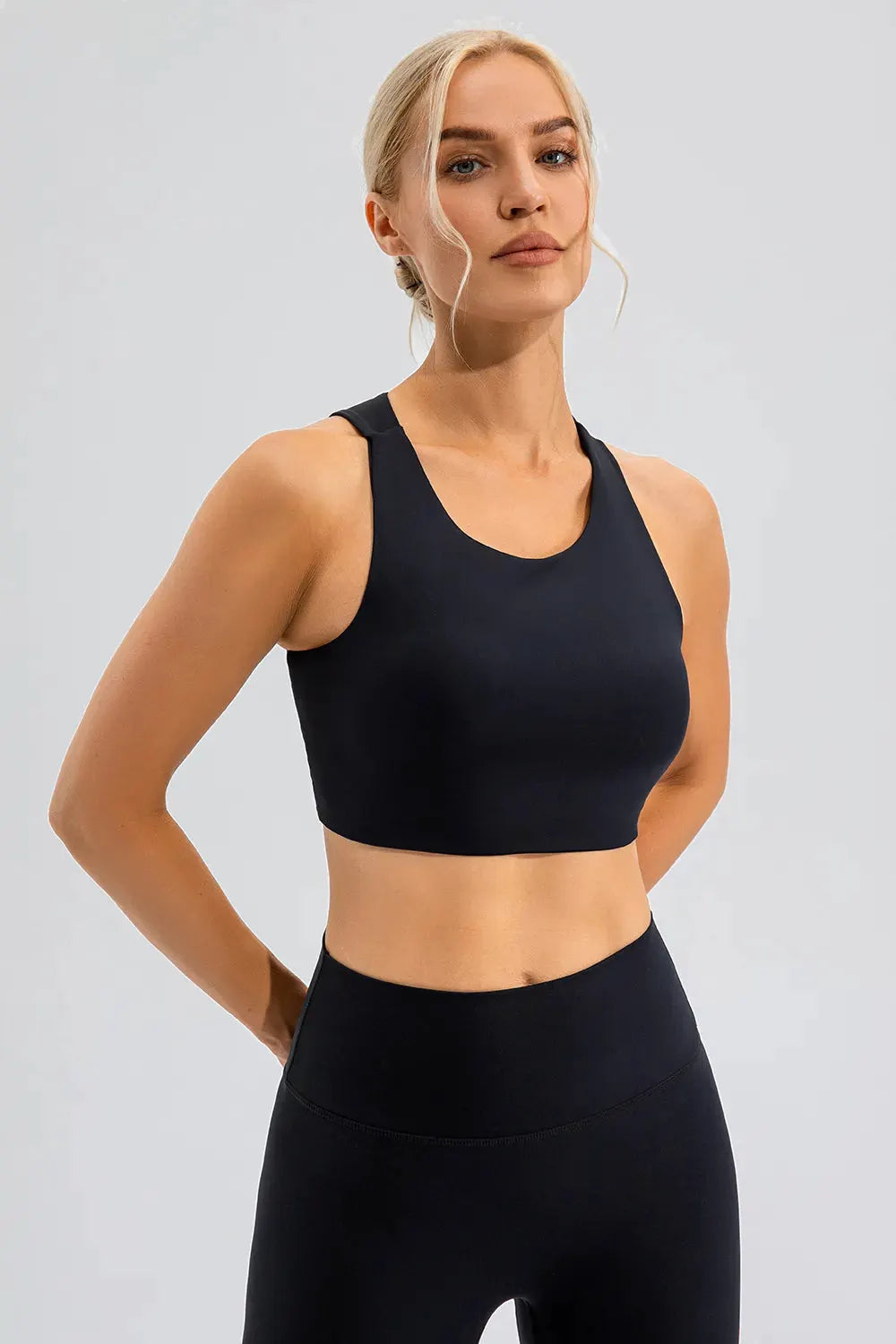 Round Neck Cutout Cropped Active Tank by Partner Label