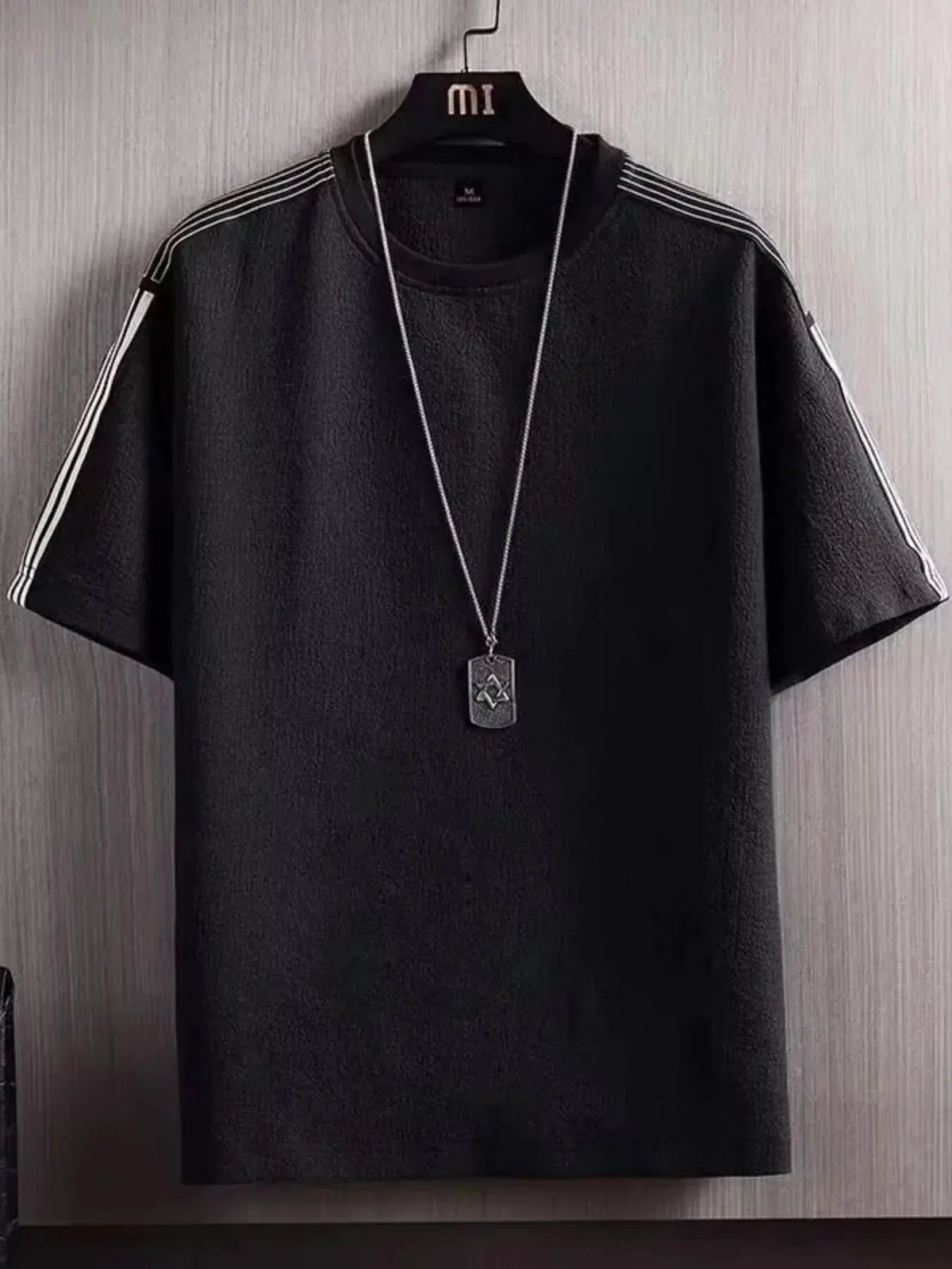 Men's Plus Size Textured Round Neck T-Shirt by Trendsi