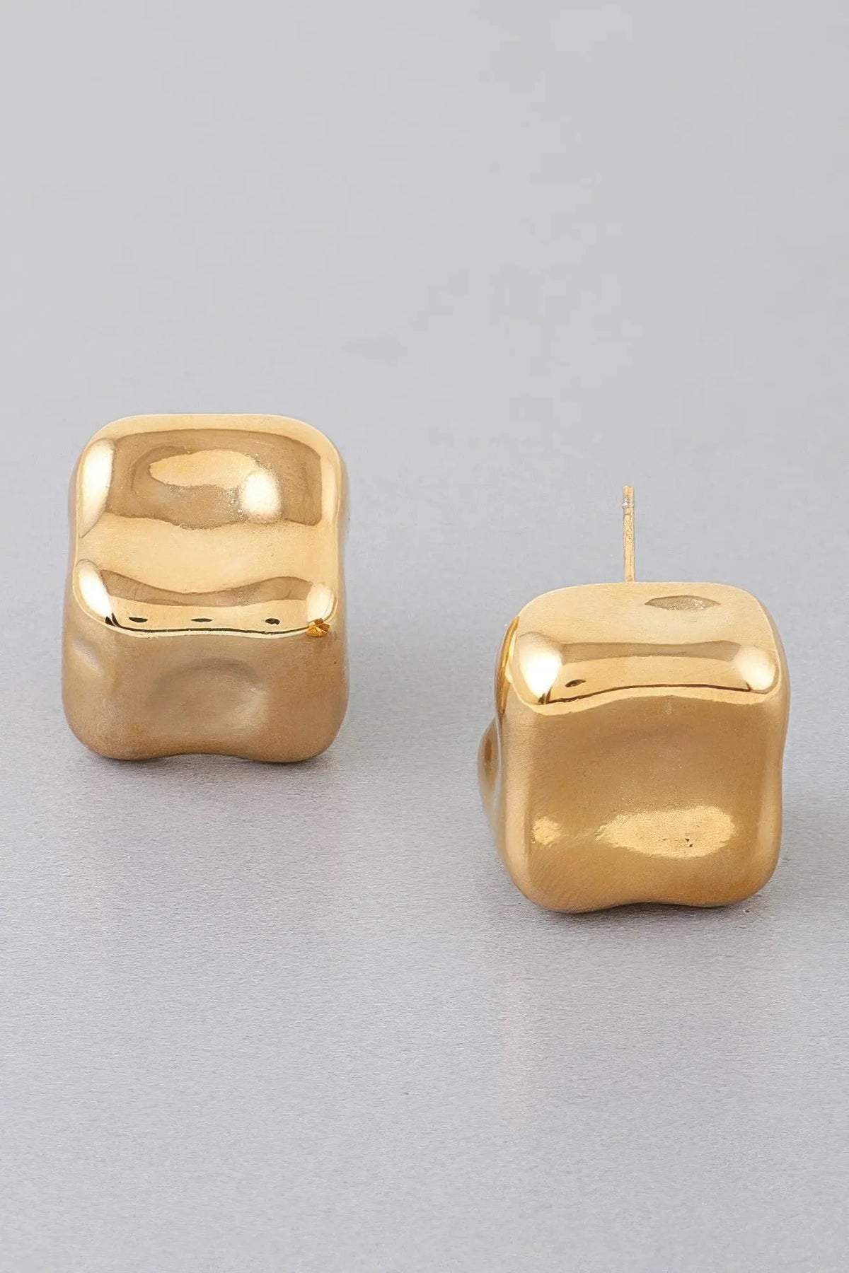 WOMEN'S EARRINGS Trending Prêt-à-Porter New Collection MADISON AVENUE BYMANYC ® New York by BYMANYC New York