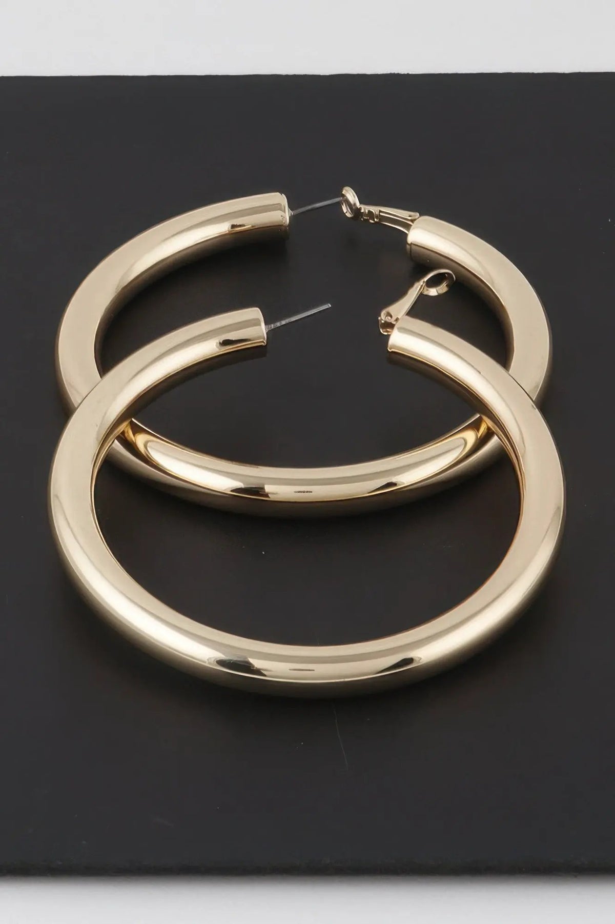 WOMEN'S EARRINGS Elegant Prêt-à-Porter New Collection GRAMERCY PARK BYMANYC ® New York by BYMANYC New York