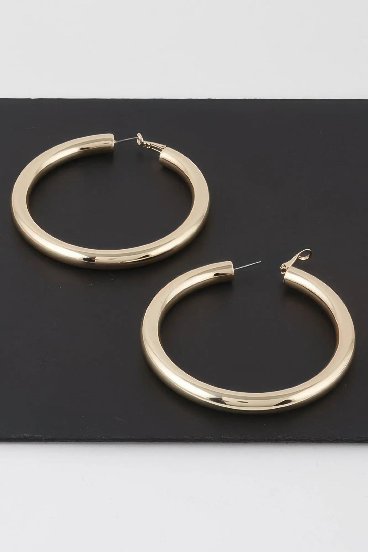 WOMEN'S EARRINGS Elegant Prêt-à-Porter New Collection GRAMERCY PARK BYMANYC ® New York by BYMANYC New York