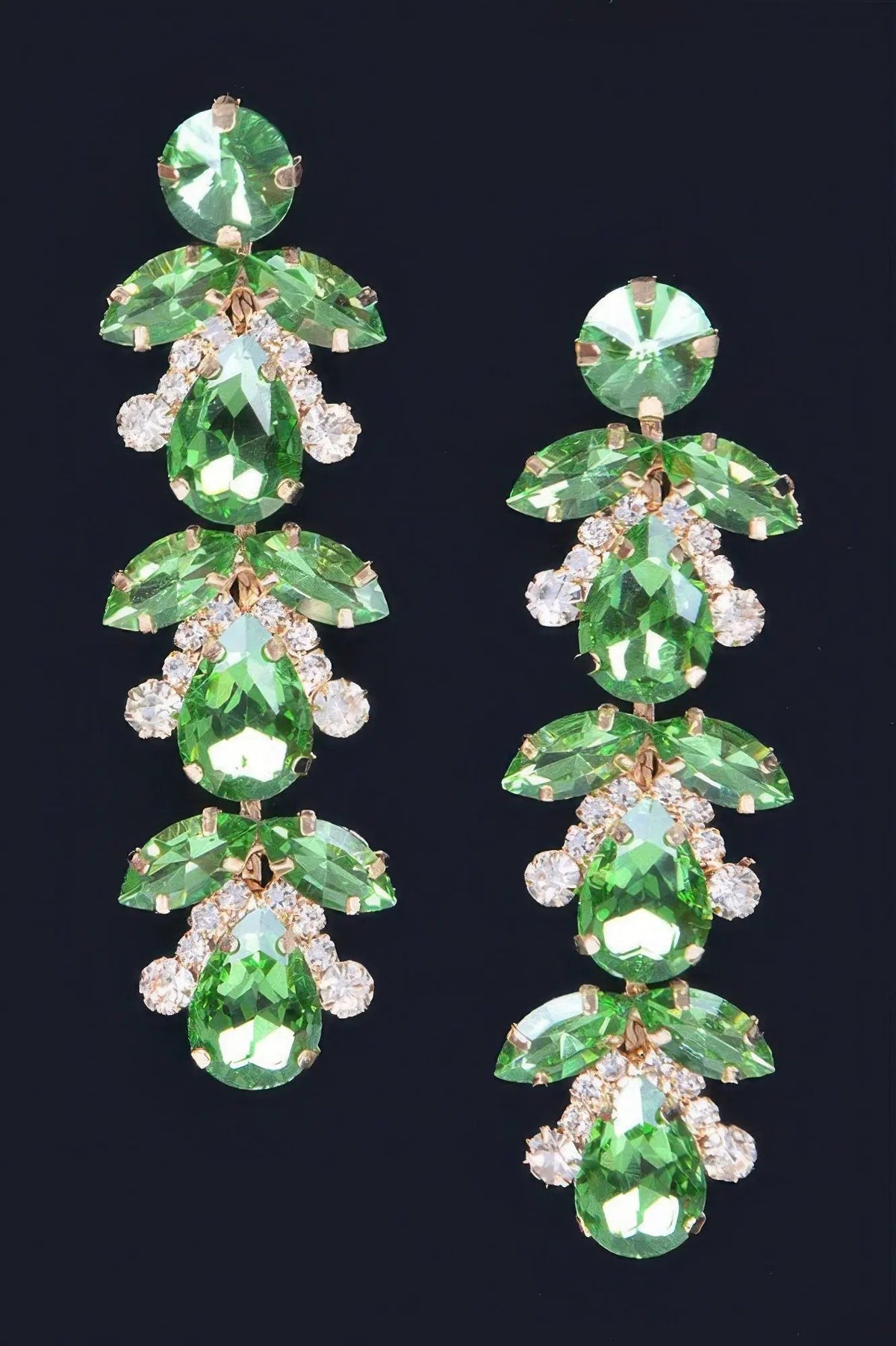 WOMEN'S EARRINGS Elegant Prêt-à-Porter New Collection CHICAGO BYMANYC ® New York by BYMANYC New York