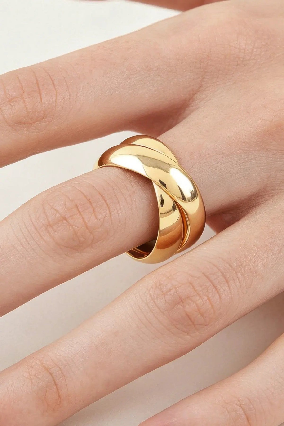 Women's Band Ring Polished Intertwined BYMANYC ® New York SLEEK DUAL CROSSOVER BAND - New Collection by BYMANYC New York