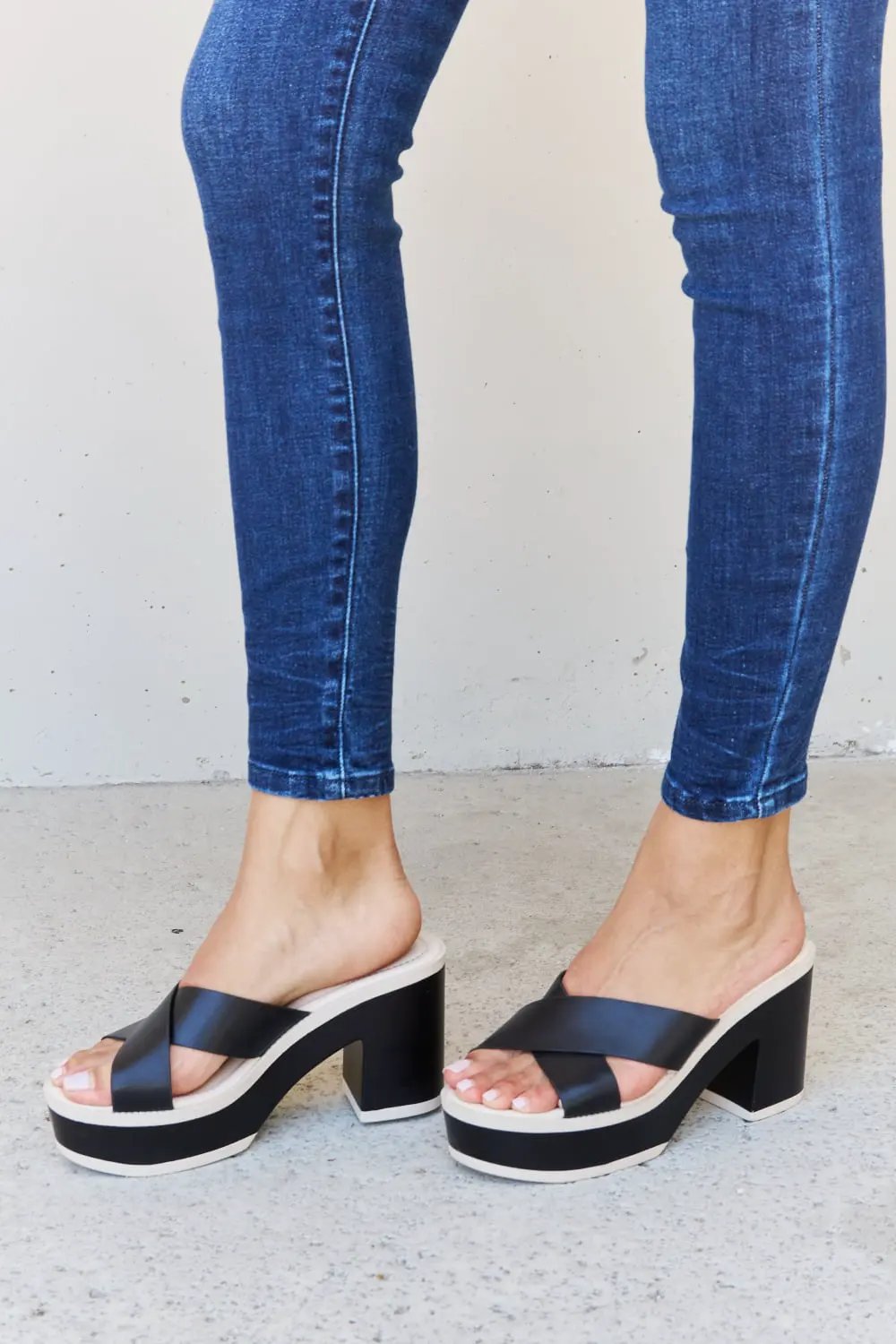 Weeboo Cherish The Moments Contrast Platform Sandals in Black by Weeboo